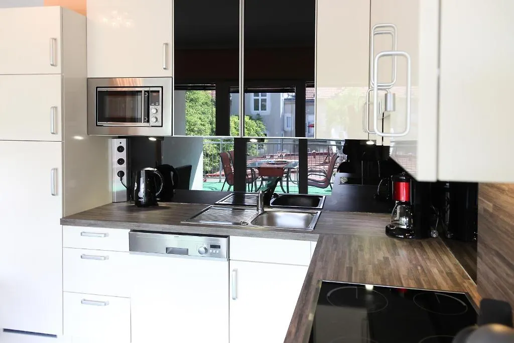 公寓 3 Rooms Sunny Apartments-Schoenbrunn, 100M2 With Balcony 维也纳